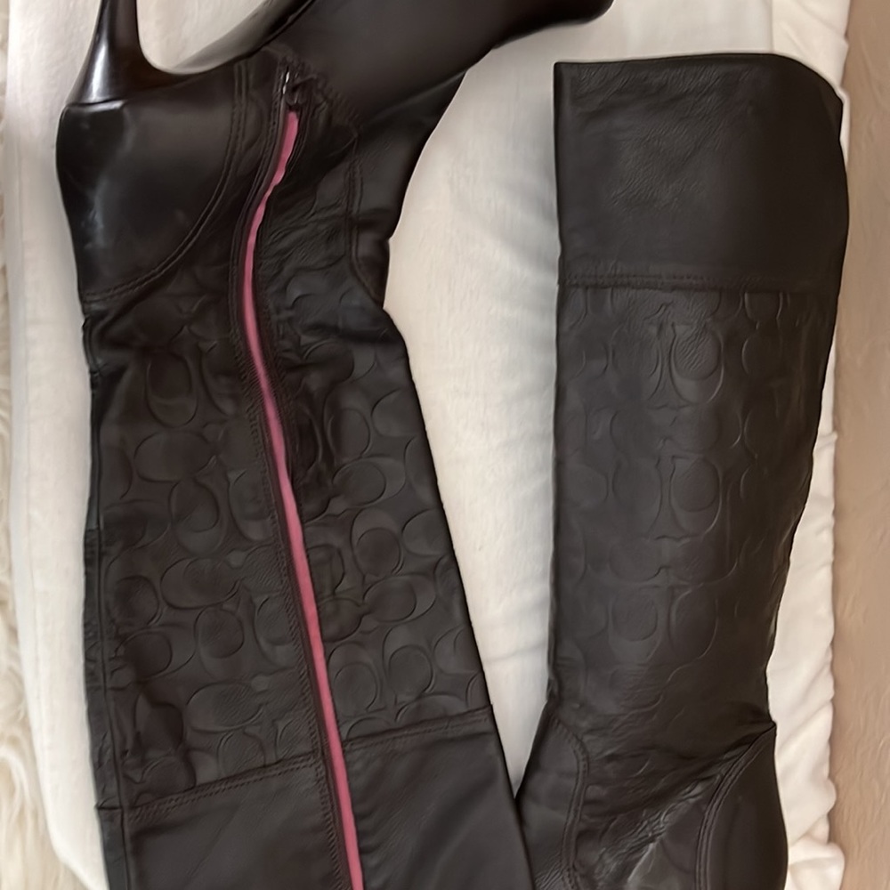 Tall Coach heel boots - Picture 2 of 3
